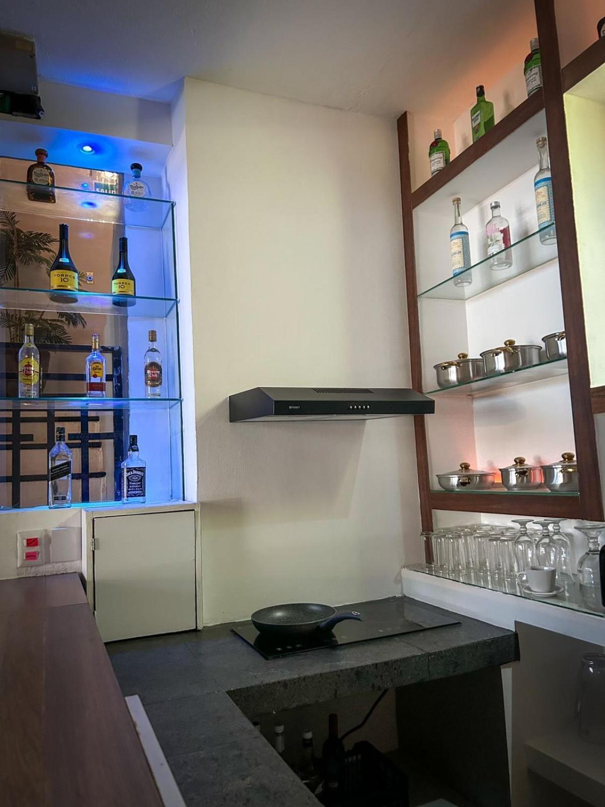 Spartacus Hostel Boutique For Men Puerto Vallarta Eksteriør bilde