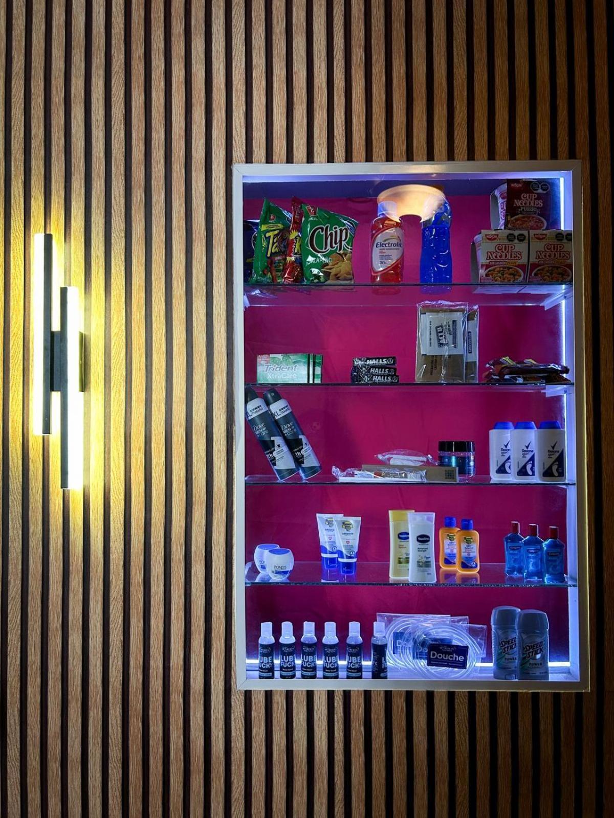 Spartacus Hostel Boutique For Men Puerto Vallarta Eksteriør bilde