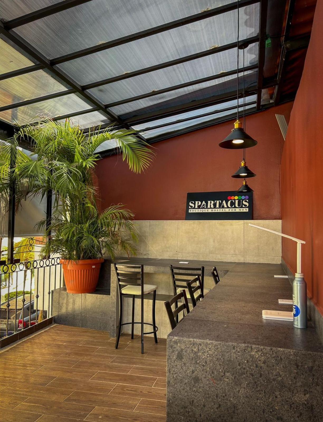 Spartacus Hostel Boutique For Men Puerto Vallarta Eksteriør bilde