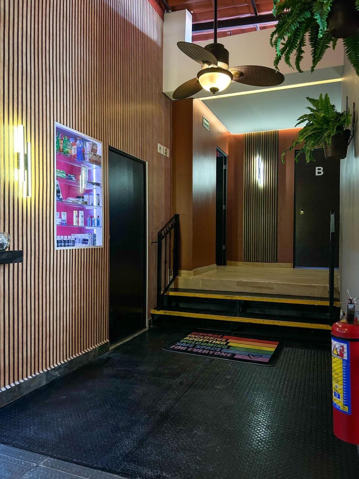 Spartacus Hostel Boutique For Men Puerto Vallarta Eksteriør bilde