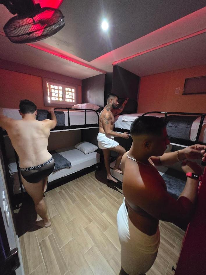 Spartacus Hostel Boutique For Men Puerto Vallarta Eksteriør bilde